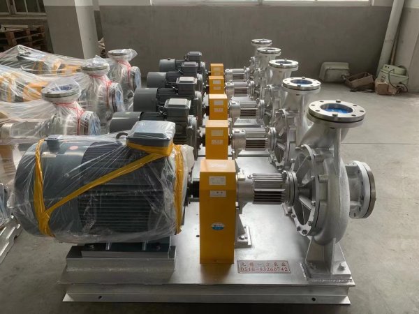 WRY系(xi)列新一(yi)代高效(xiào)節能循(xun)環油泵(beng)